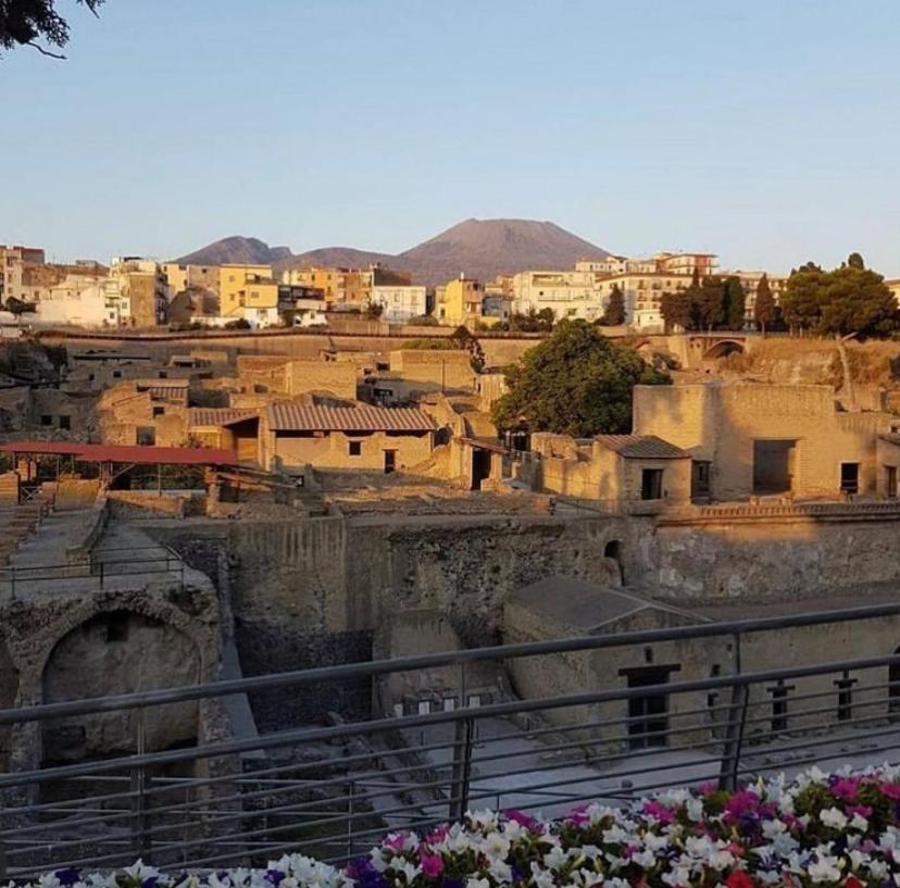 B&B Favorits Ercolano Exterior photo